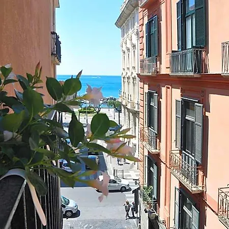Capofortuna Centro Bed and Breakfast Σαλέρνο
